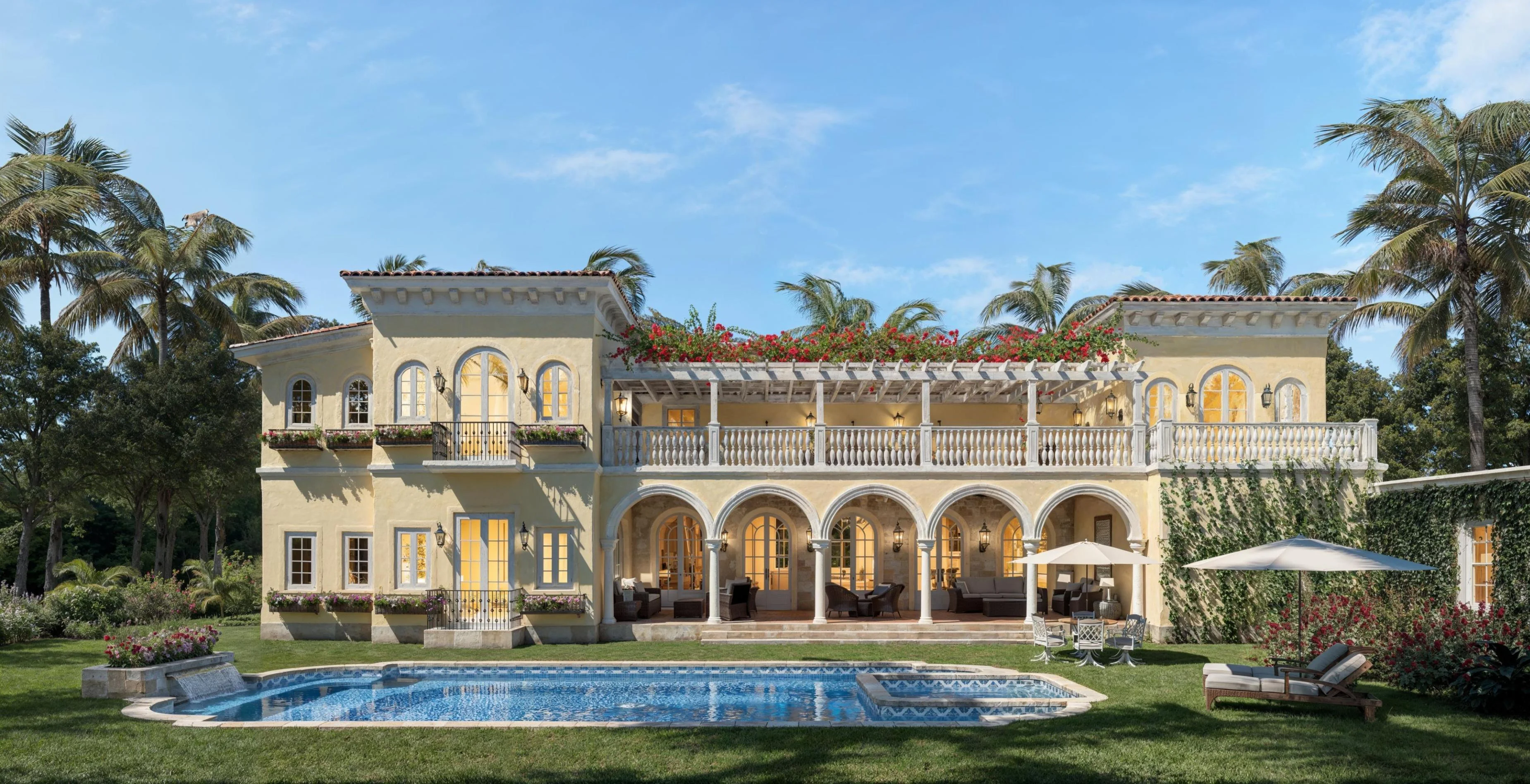 goa bungalow exterior day.jpg